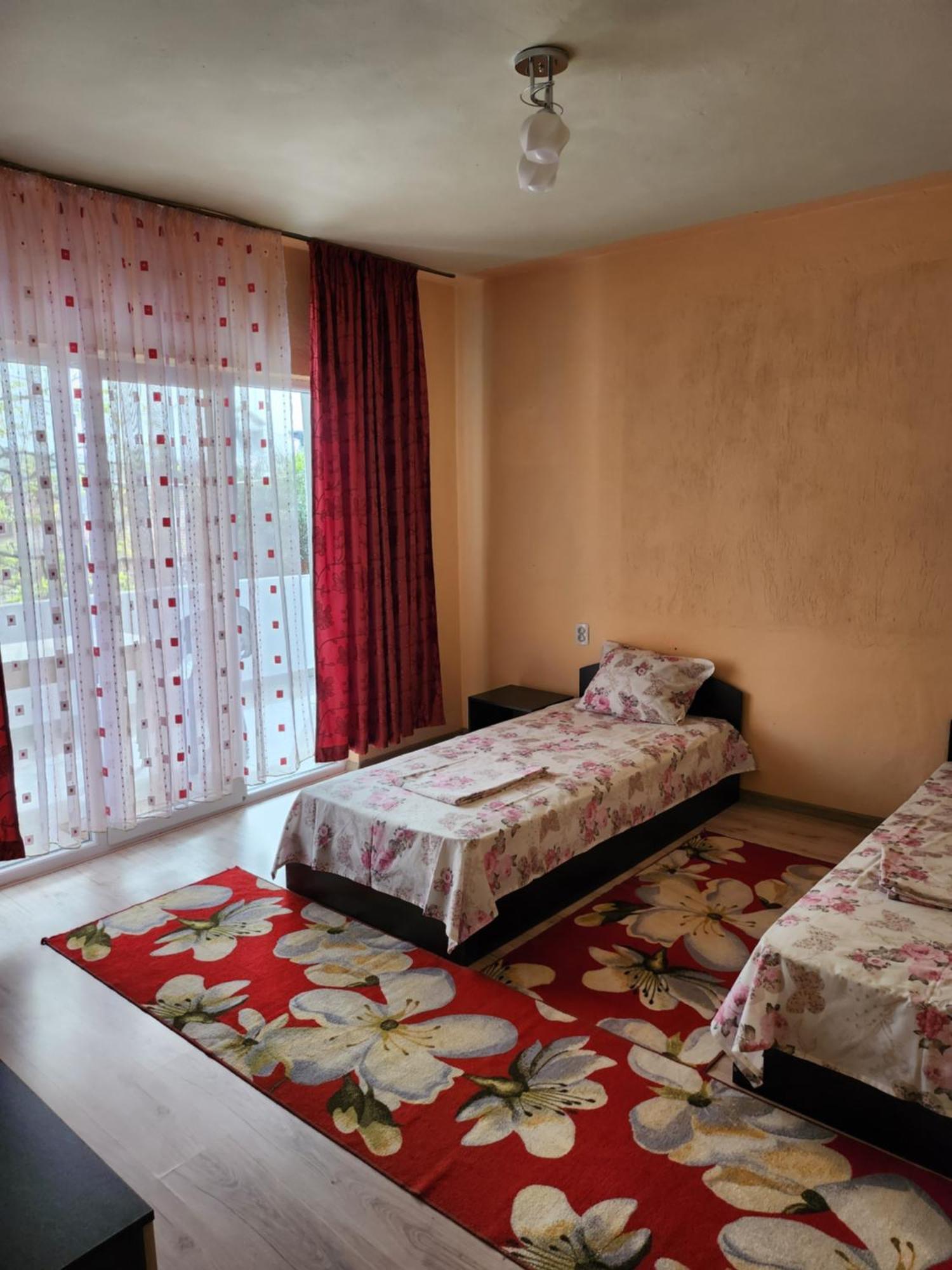 Apartment Lachevi Санданський Екстер'єр фото