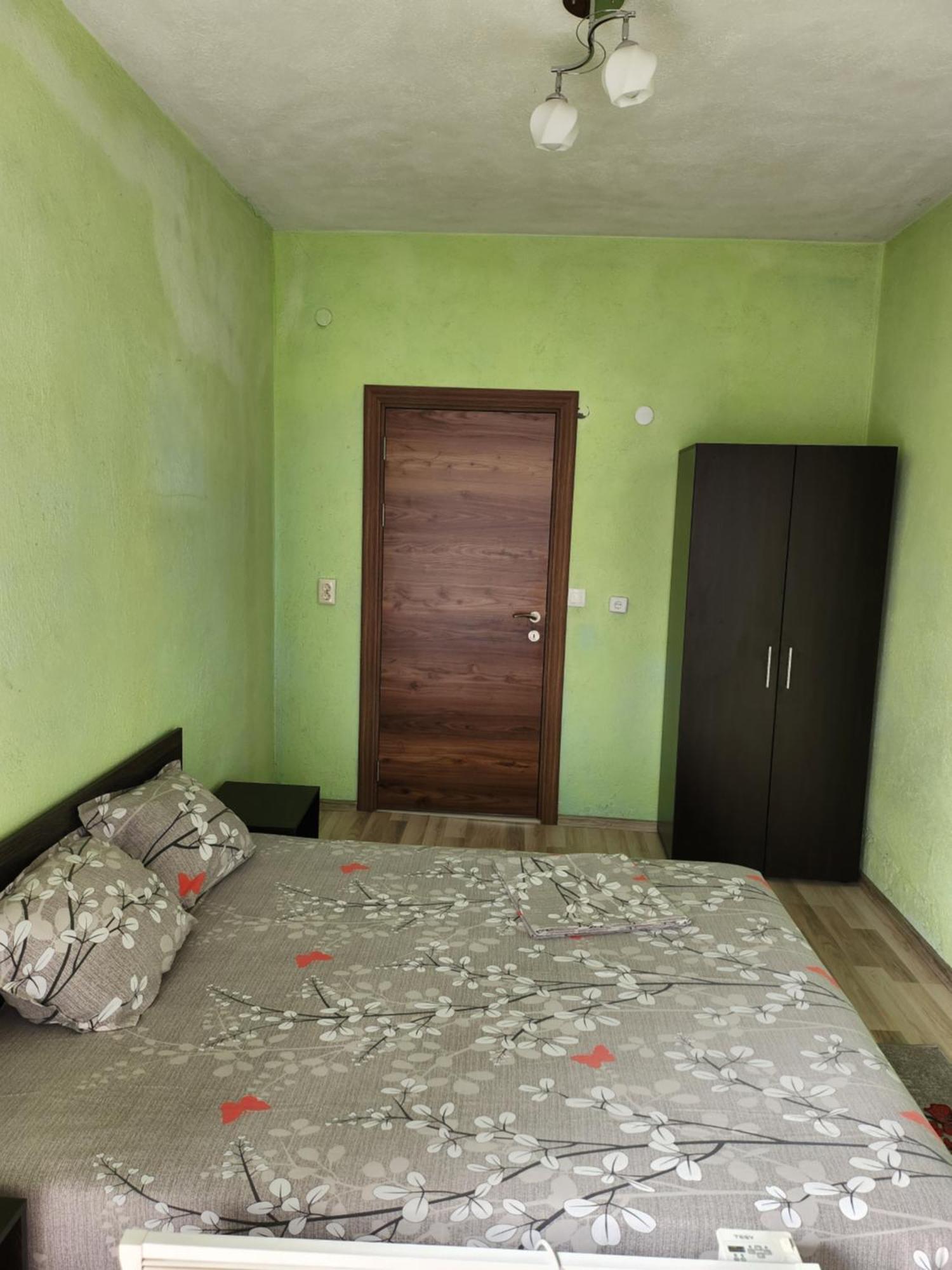 Apartment Lachevi Санданський Екстер'єр фото