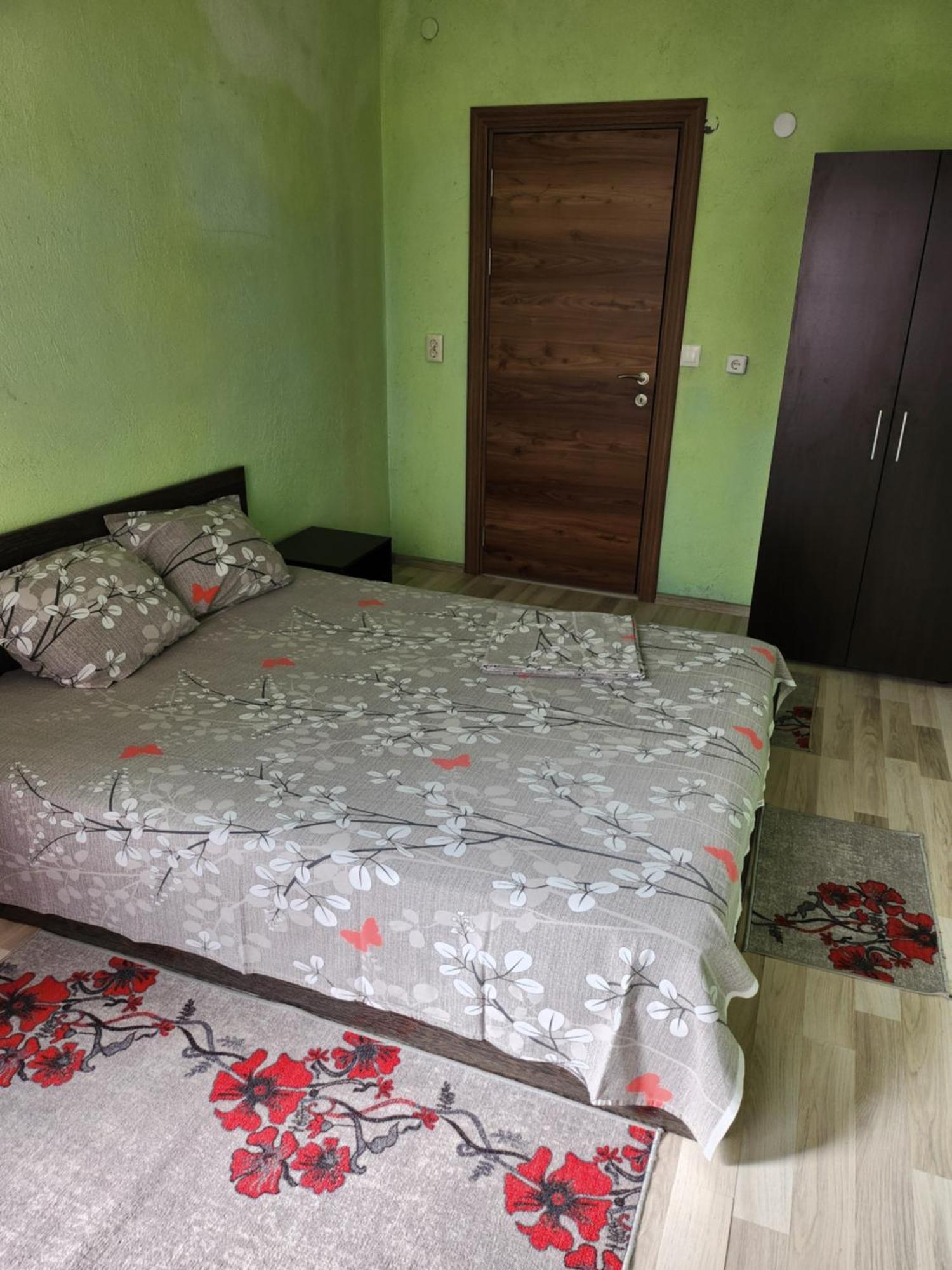 Apartment Lachevi Санданський Екстер'єр фото