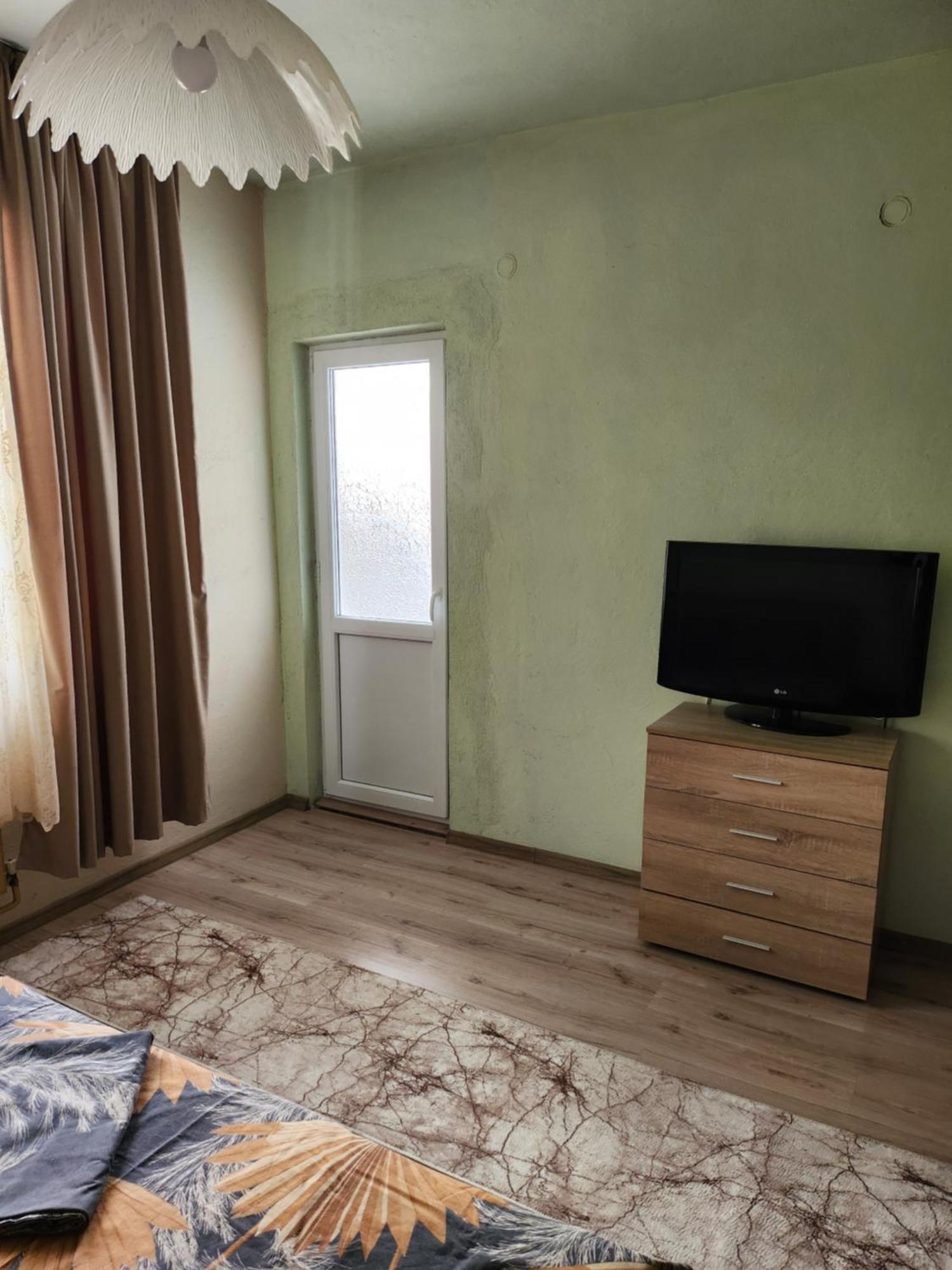 Apartment Lachevi Санданський Екстер'єр фото